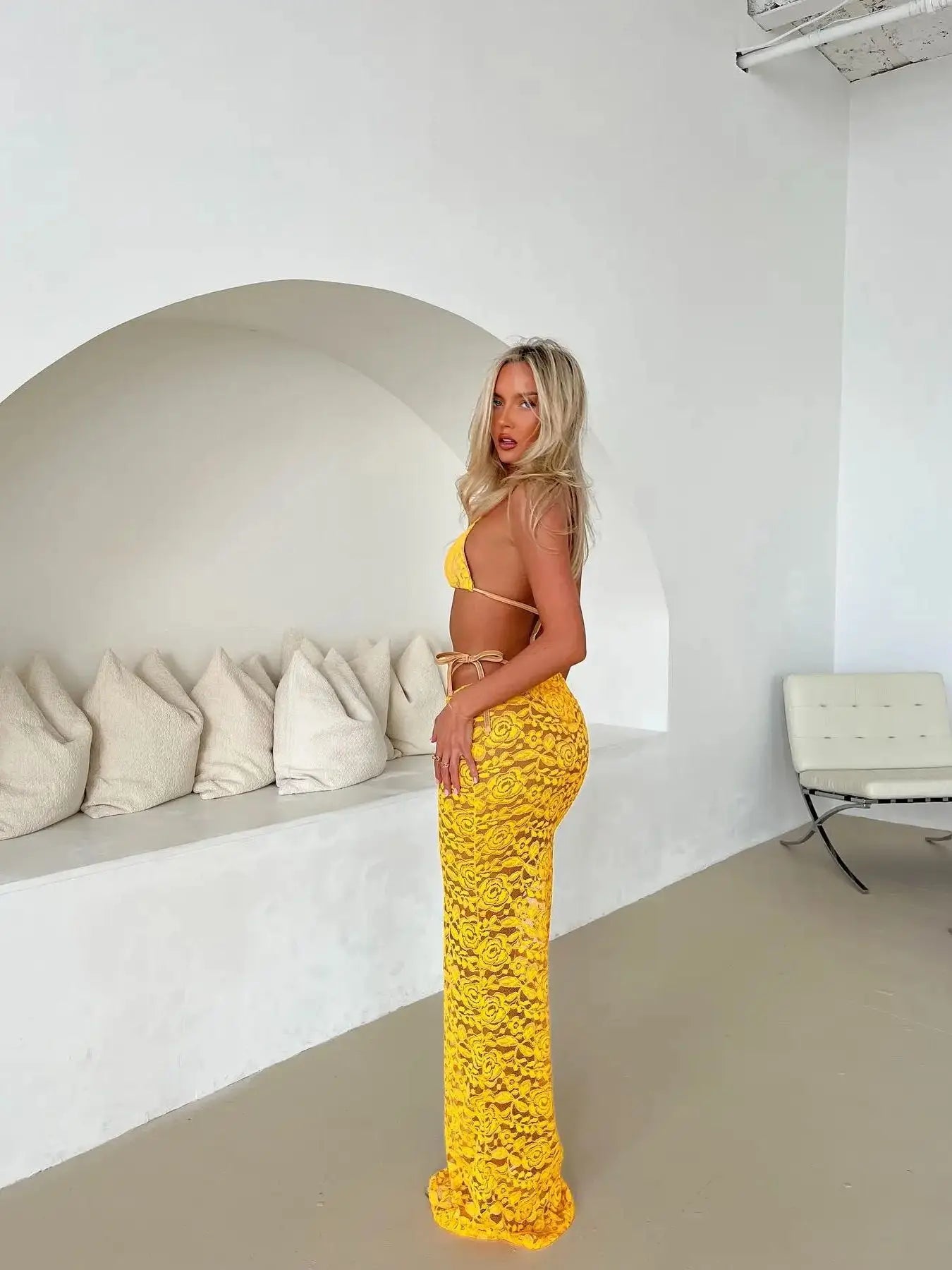Elegant 3-Piece High-Waist Bikini Set – Deep V Neck Lace Contrast Swimwear for Women