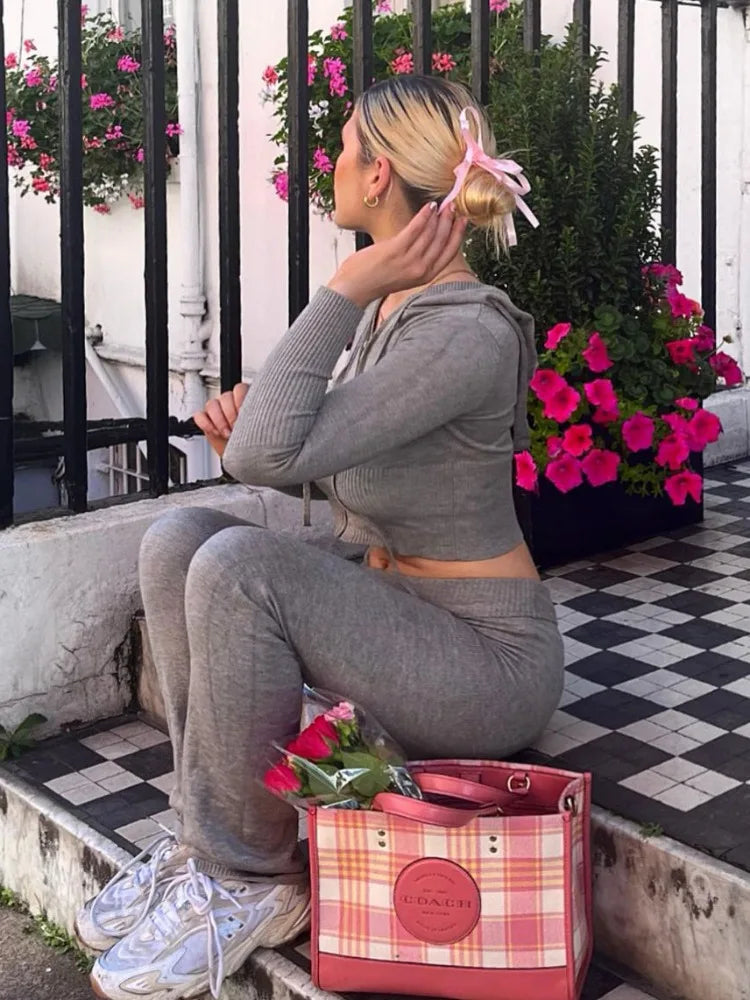 Tossy Knit 2-Piece Women’s Tracksuit – Crop Hoodie & Trousers Set