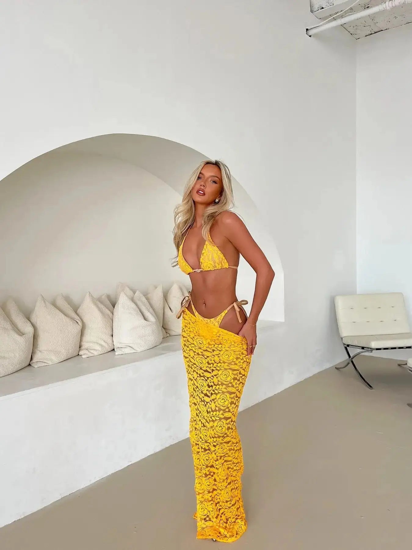 Elegant 3-Piece High-Waist Bikini Set – Deep V Neck Lace Contrast Swimwear for Women