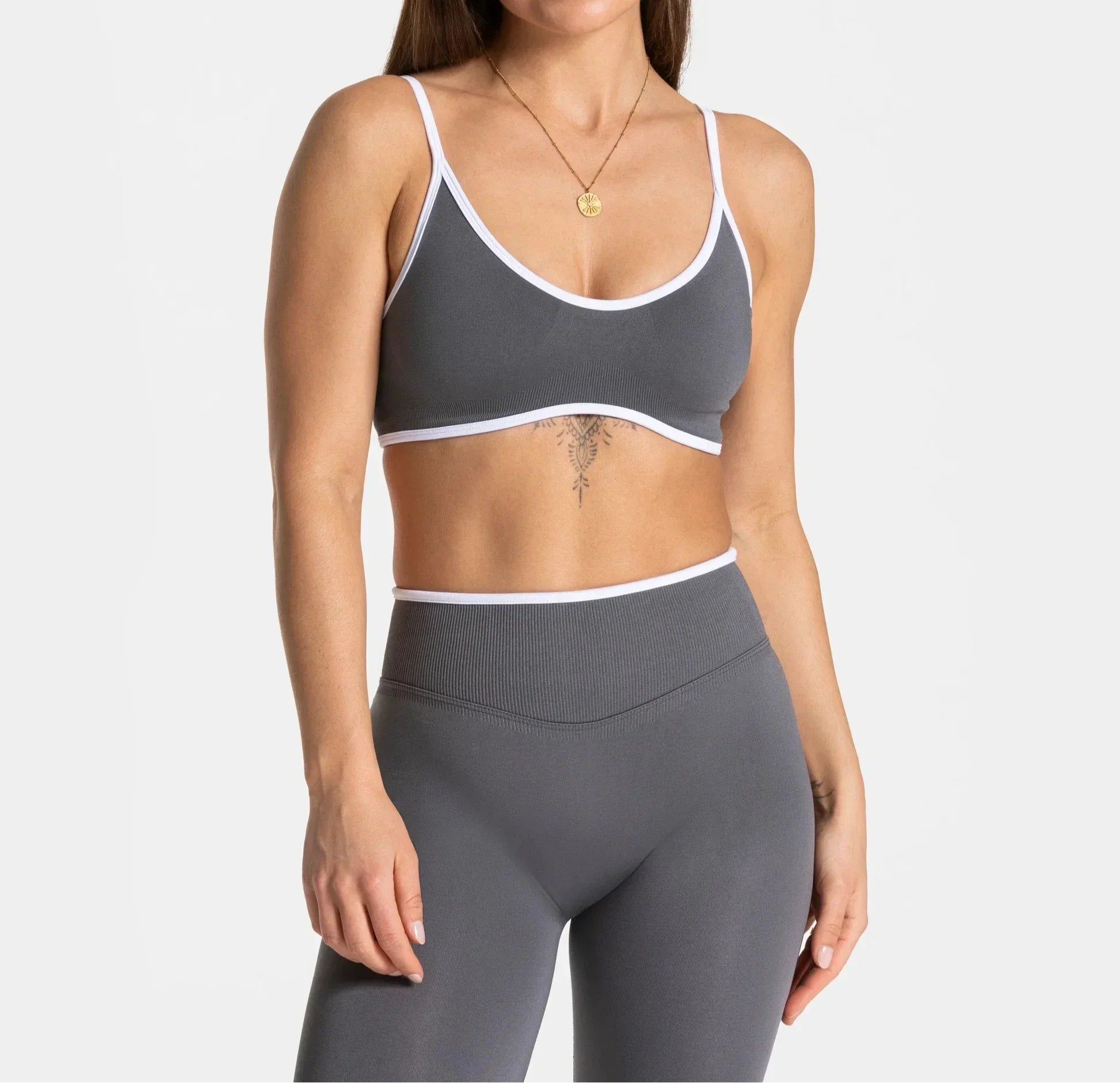 Women’s Solid Color Sports Bra – Backless Knit Yoga & Fitness Top with Padding